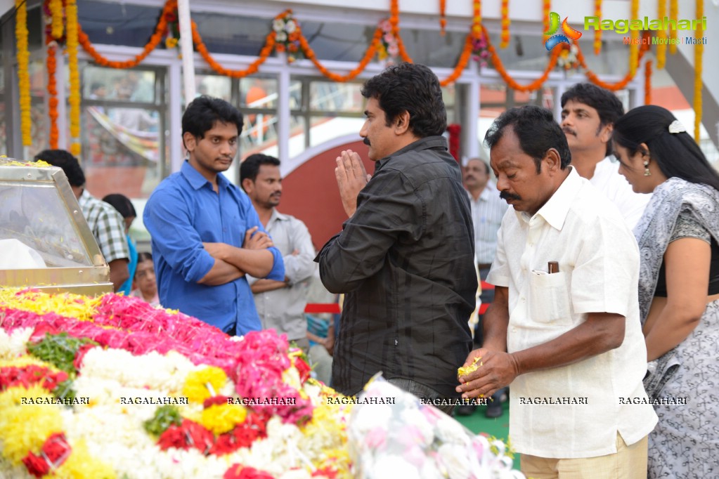 Celebrities pay homage to Dr. Akkineni Nageswara Rao