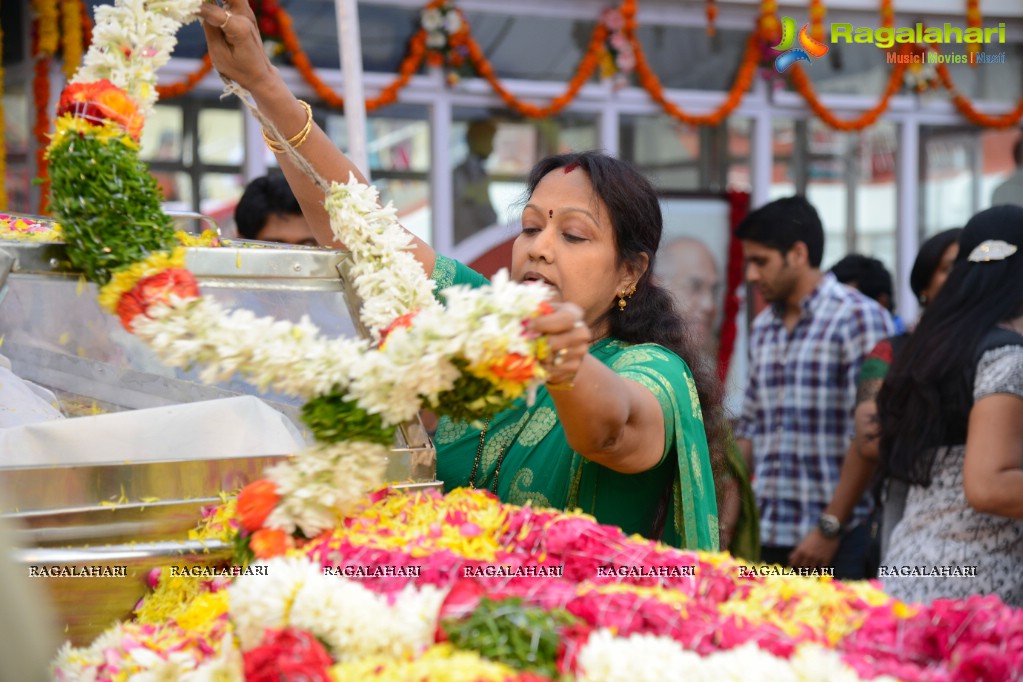 Celebrities pay homage to Dr. Akkineni Nageswara Rao