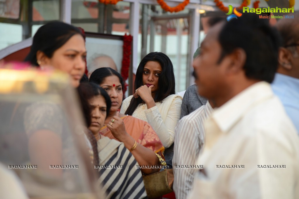 Celebrities pay homage to Dr. Akkineni Nageswara Rao