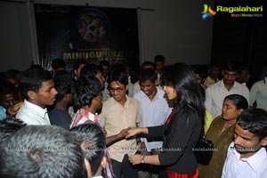 Minugurulu Event with Shriya