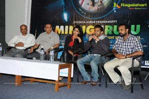 Minugurulu Event with Shriya