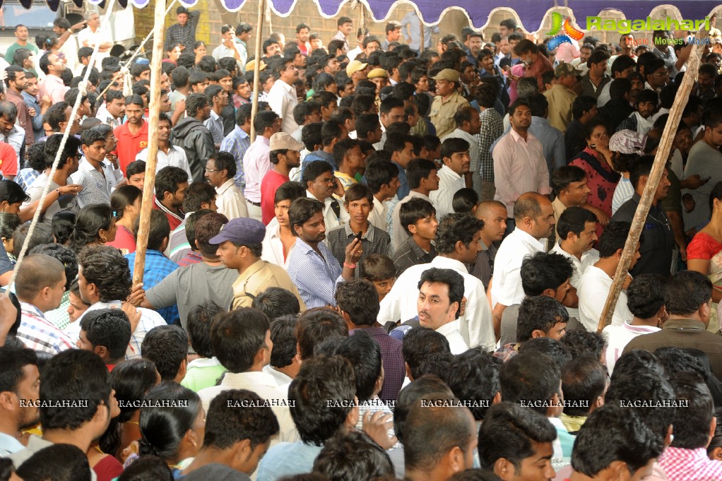 Celebrities pay homage to Uday Kiran