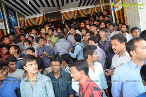 Yevadu Hungama Photos