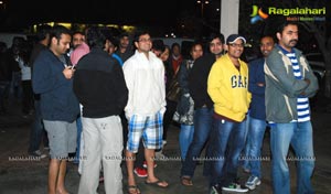 Yevadu California Premiere Photos