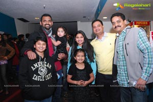 Yevadu California Premiere Photos