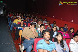 Yevadu California Premiere Photos