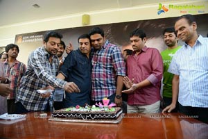 Yevadu Success Meet Photos