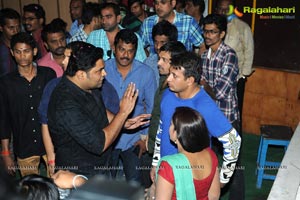 Yevadu Theatrical Trailer Launch