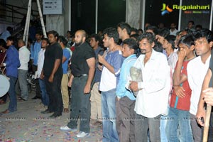 Yevadu Theatrical Trailer Launch