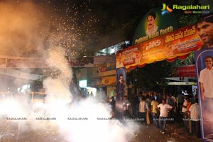 Yevadu Vijayawada Raj Theatre