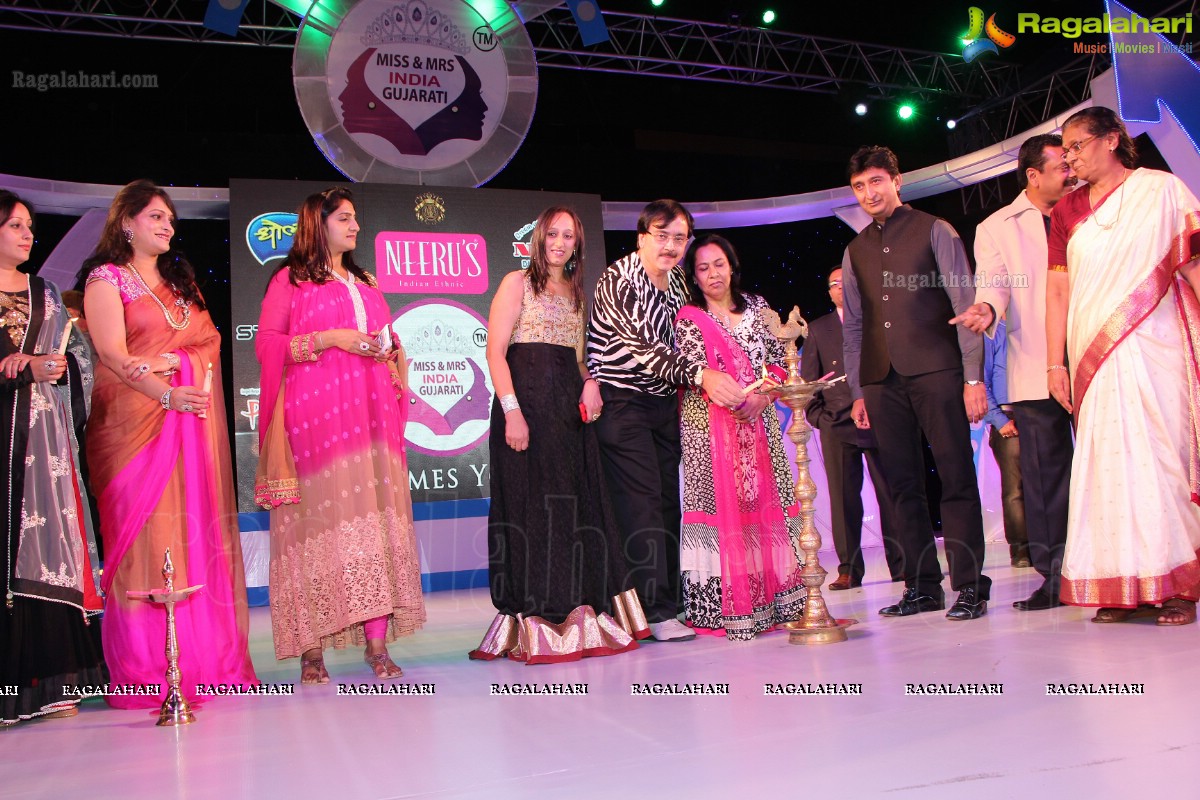 Miss & Mrs India Gujarati 2014 Grand Finale