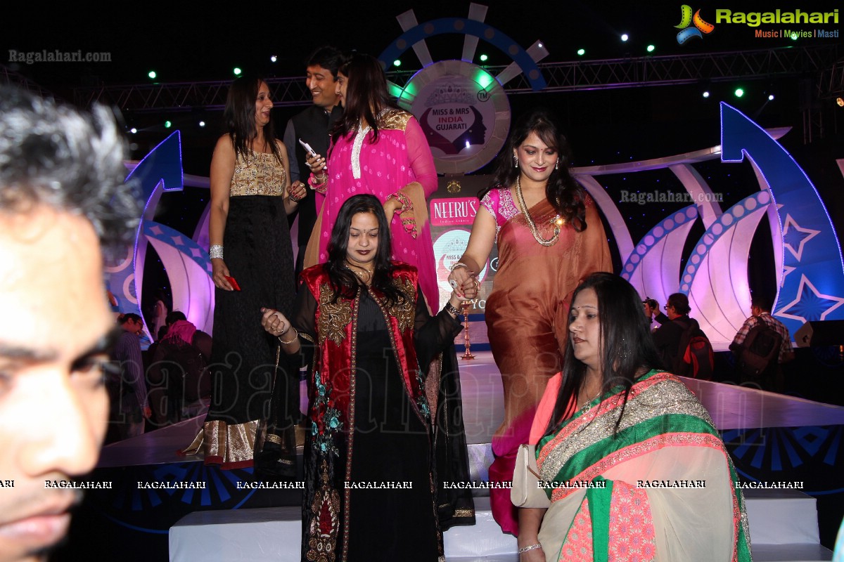 Miss & Mrs India Gujarati 2014 Grand Finale