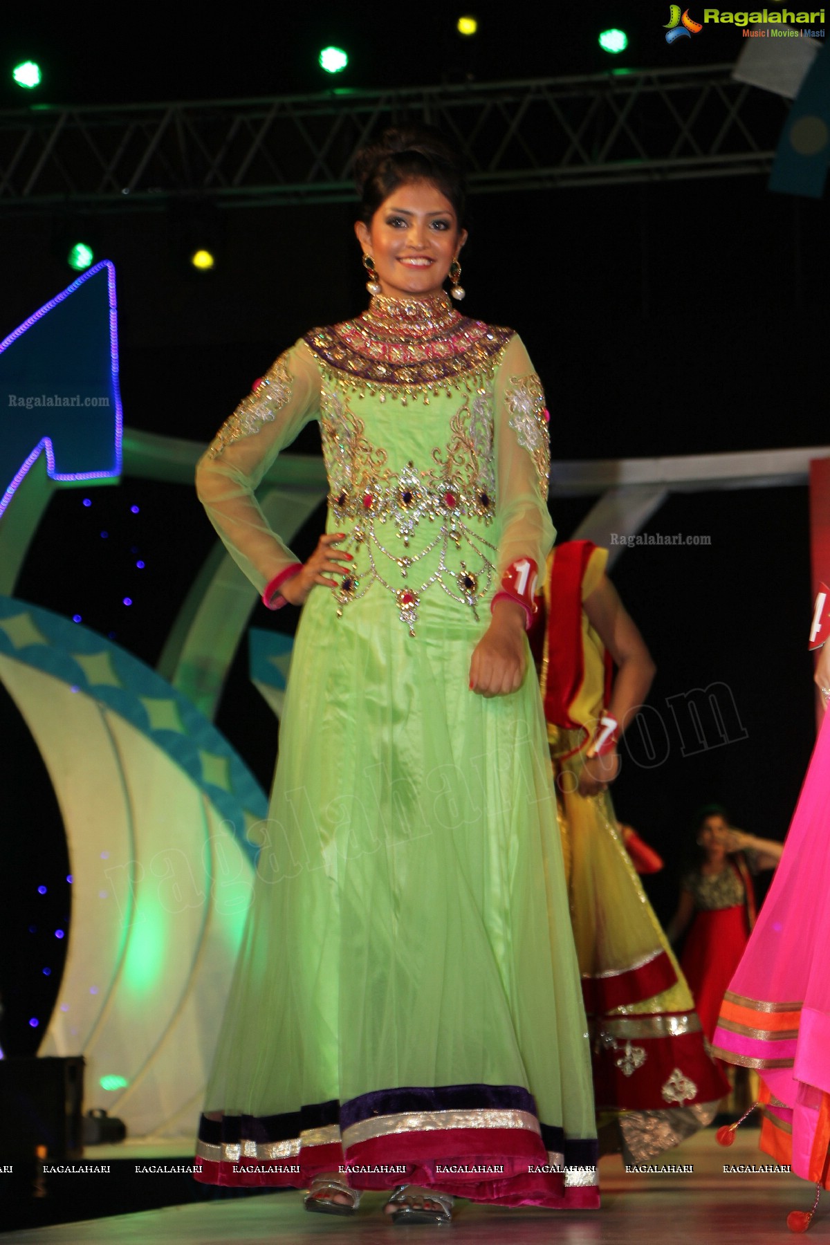 Miss & Mrs India Gujarati 2014 Grand Finale