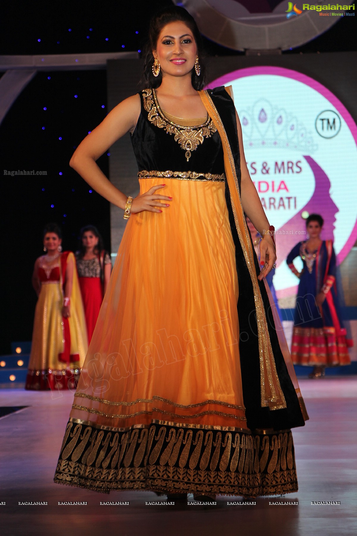 Miss & Mrs India Gujarati 2014 Grand Finale