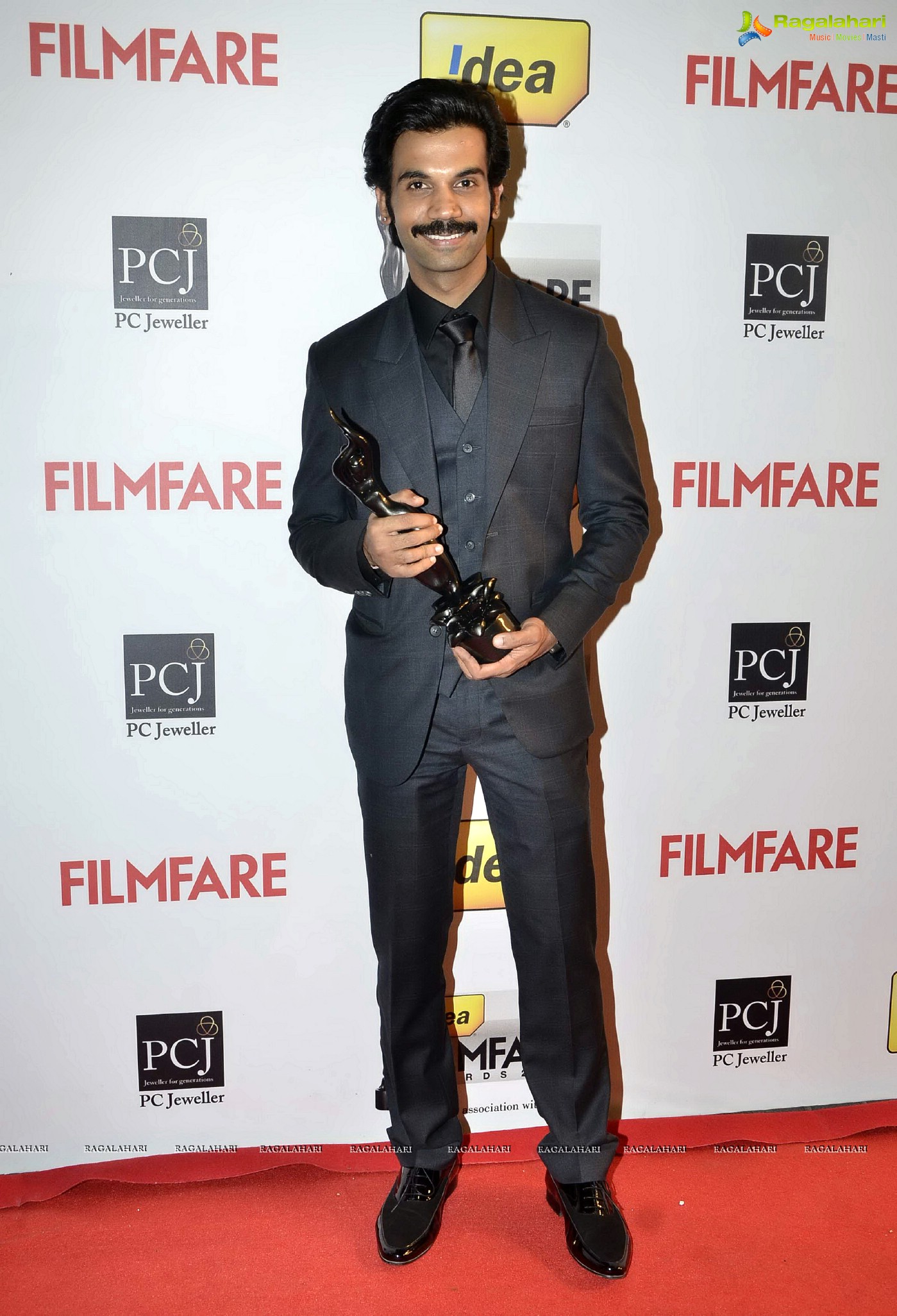 Mumbai: 59th Filmfare Awards 2013