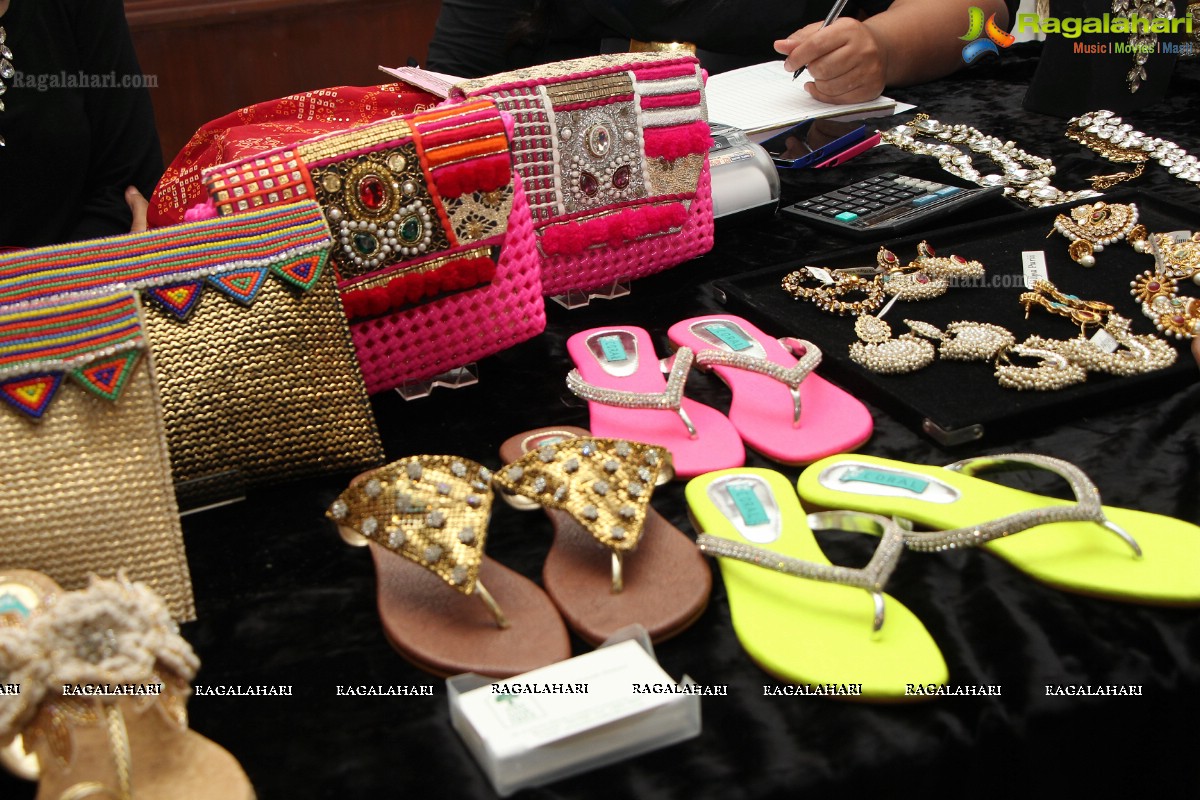 Araaish Exhibition (Jan. 2014) at Taj Deccan, Hyderabad