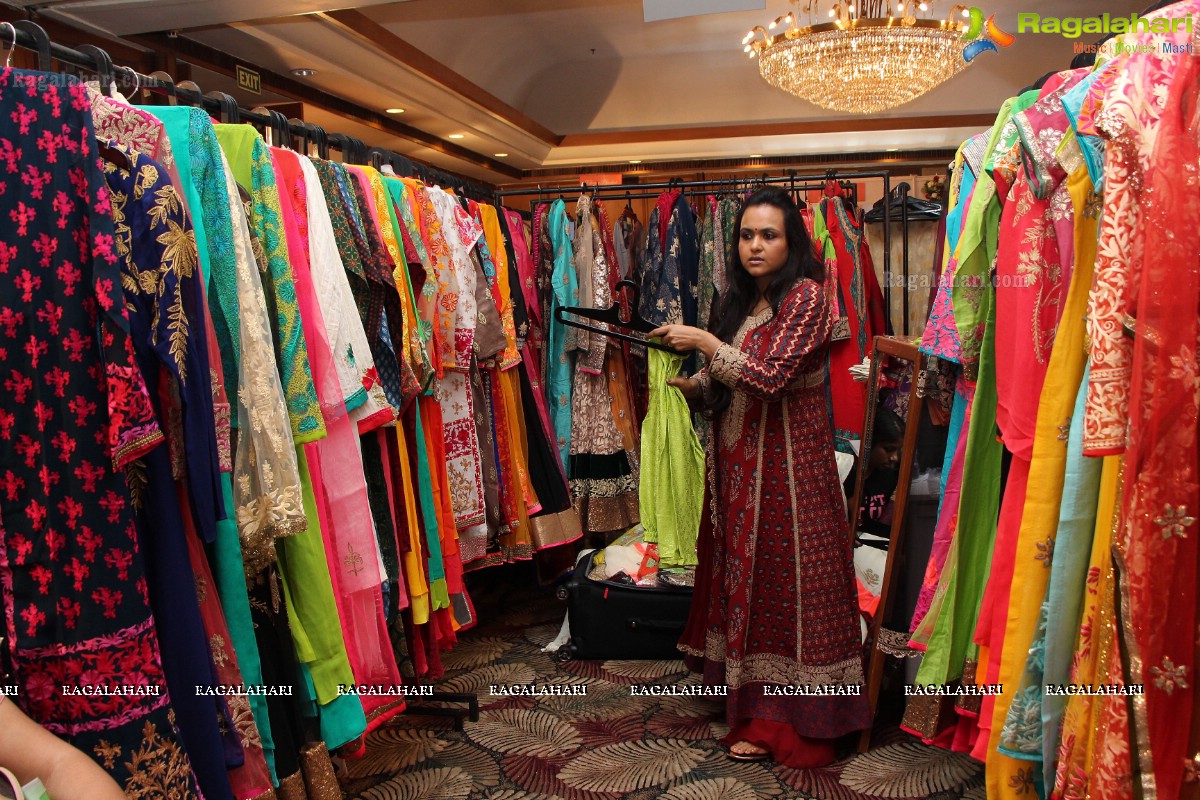 Araaish Exhibition (Jan. 2014) at Taj Deccan, Hyderabad