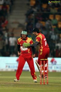 CCL 4: Kerala Strikers Vs Telugu Warriors