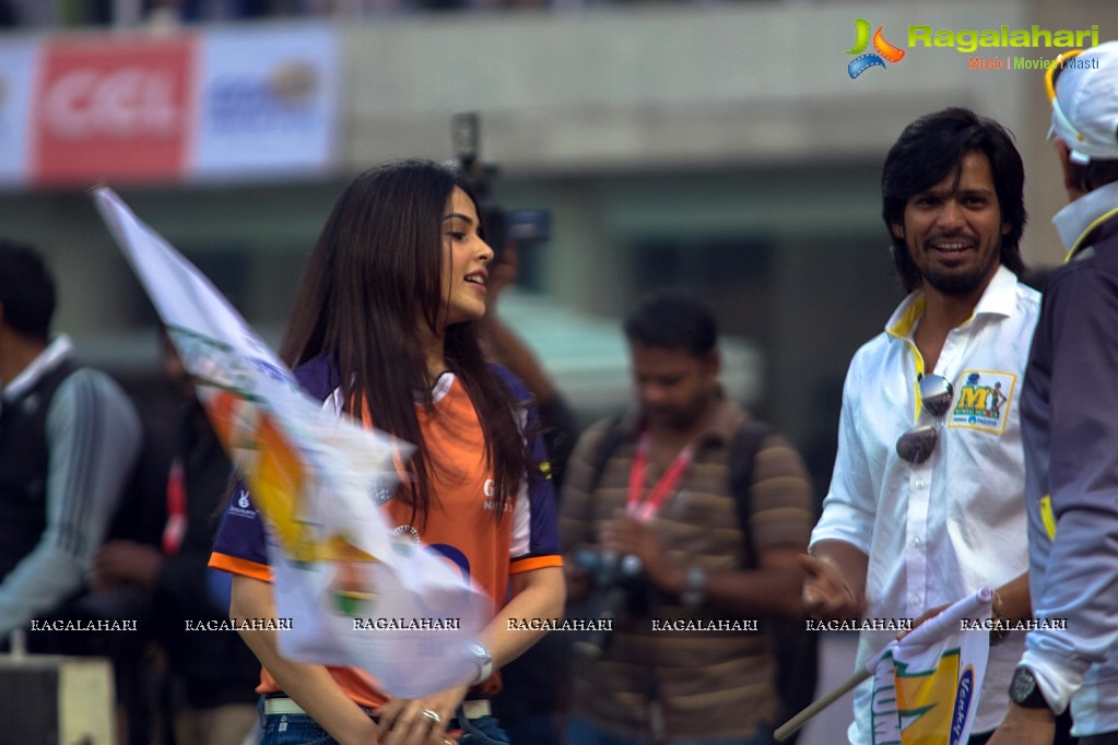 CCL 4: Mumbai Heroes Vs Chennai Rhinos