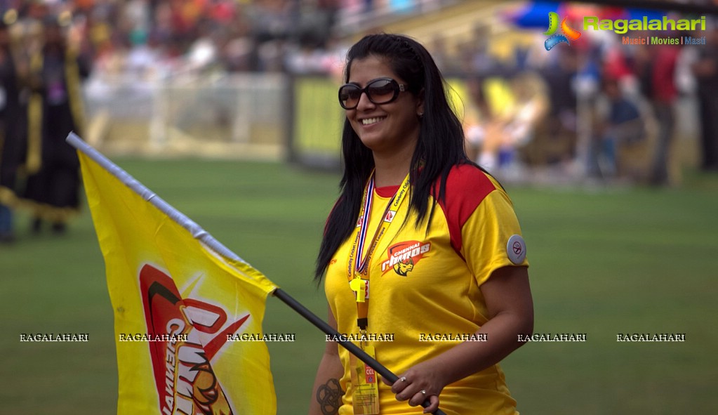 CCL 4: Mumbai Heroes Vs Chennai Rhinos