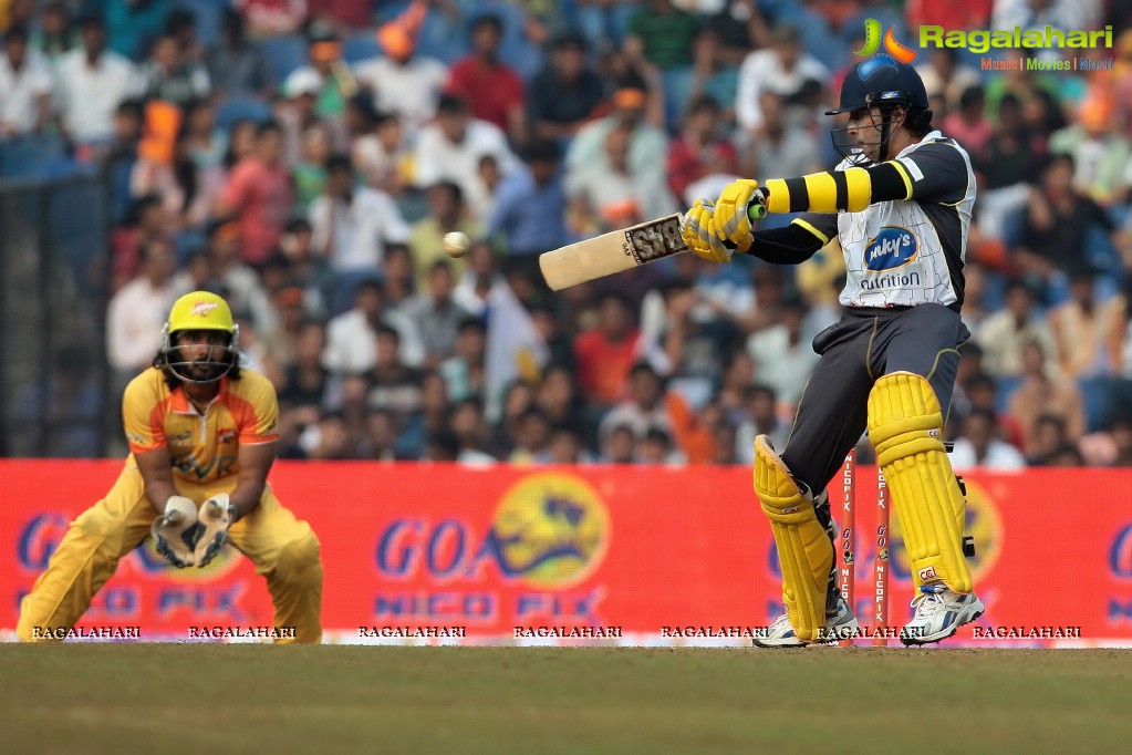 CCL 4: Mumbai Heroes Vs Chennai Rhinos