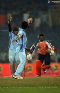 CCL 4 : Veer Marathi Vs Bhojpuri Dabanggs Match Photos