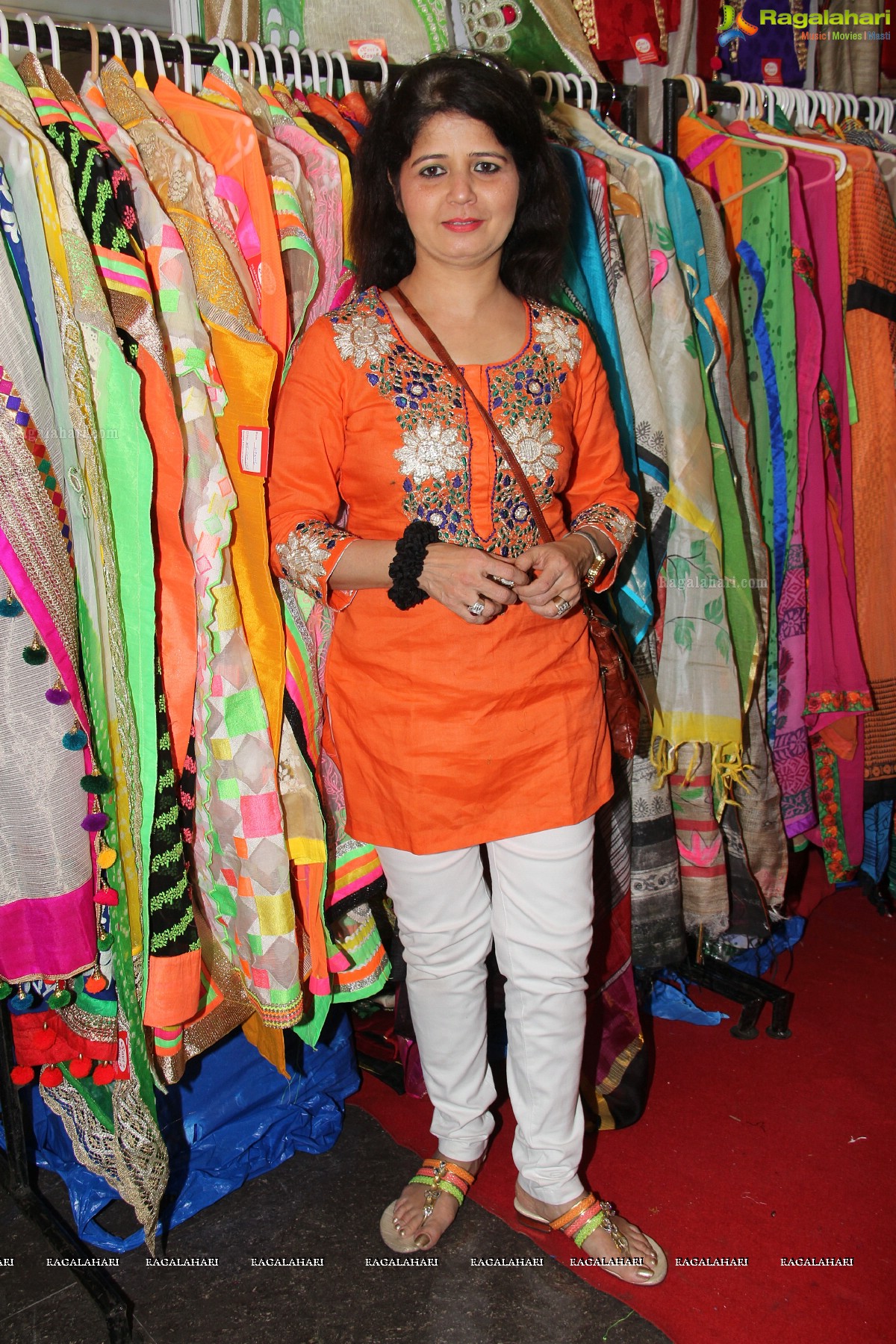 Jiya inaugurates Fashion Unlimited Exhibition at Radisson Blu Plaza, Hyd