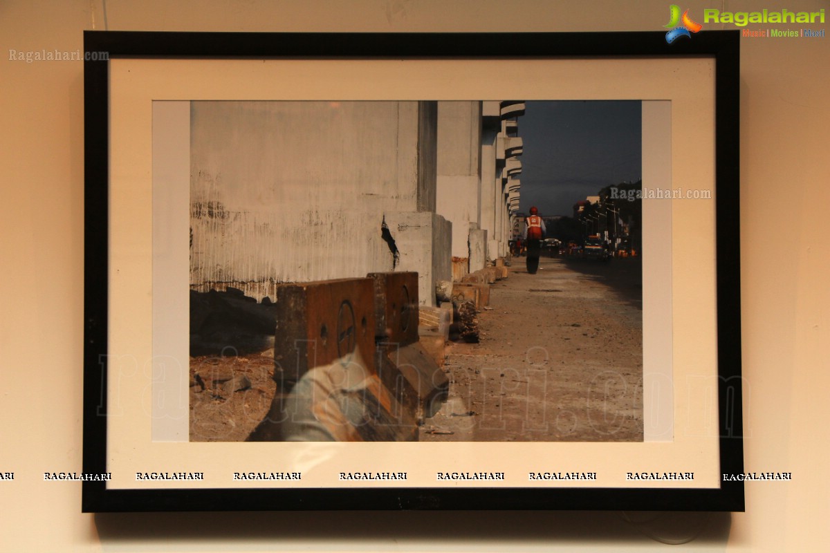 Metro Chronicles thru the lenz - Photo Exhibition at Muse Art Gallery