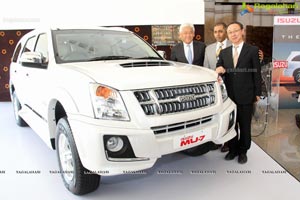 Isuzu MU-7 SUV