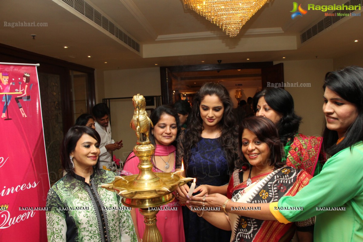 Asmita Sood inaugurates Khwaaish Exhibition n Sale at Taj Krishna