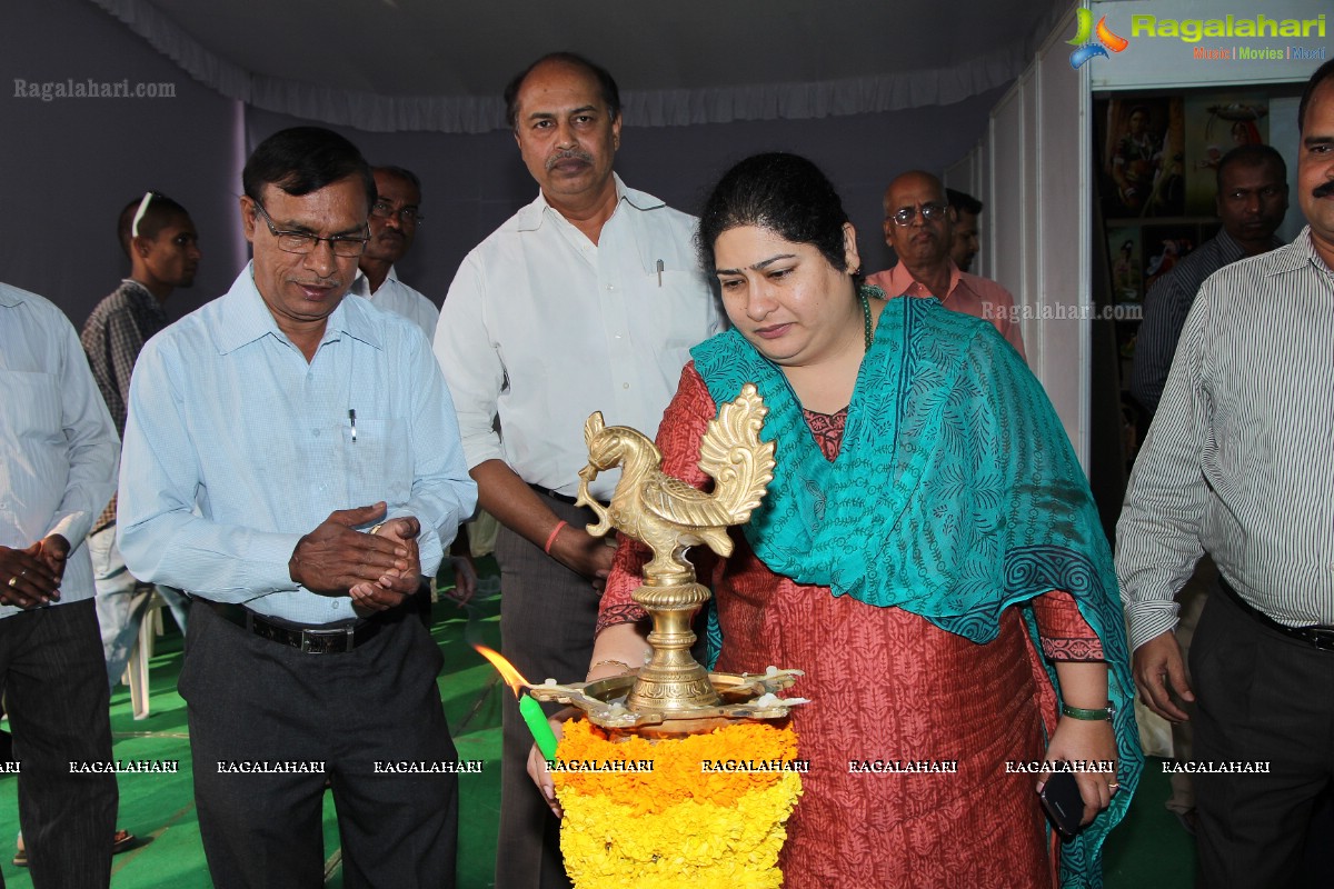 Lepakshi Handloom and Handicrafts Exhibition (Jan 2014) Hyderabad