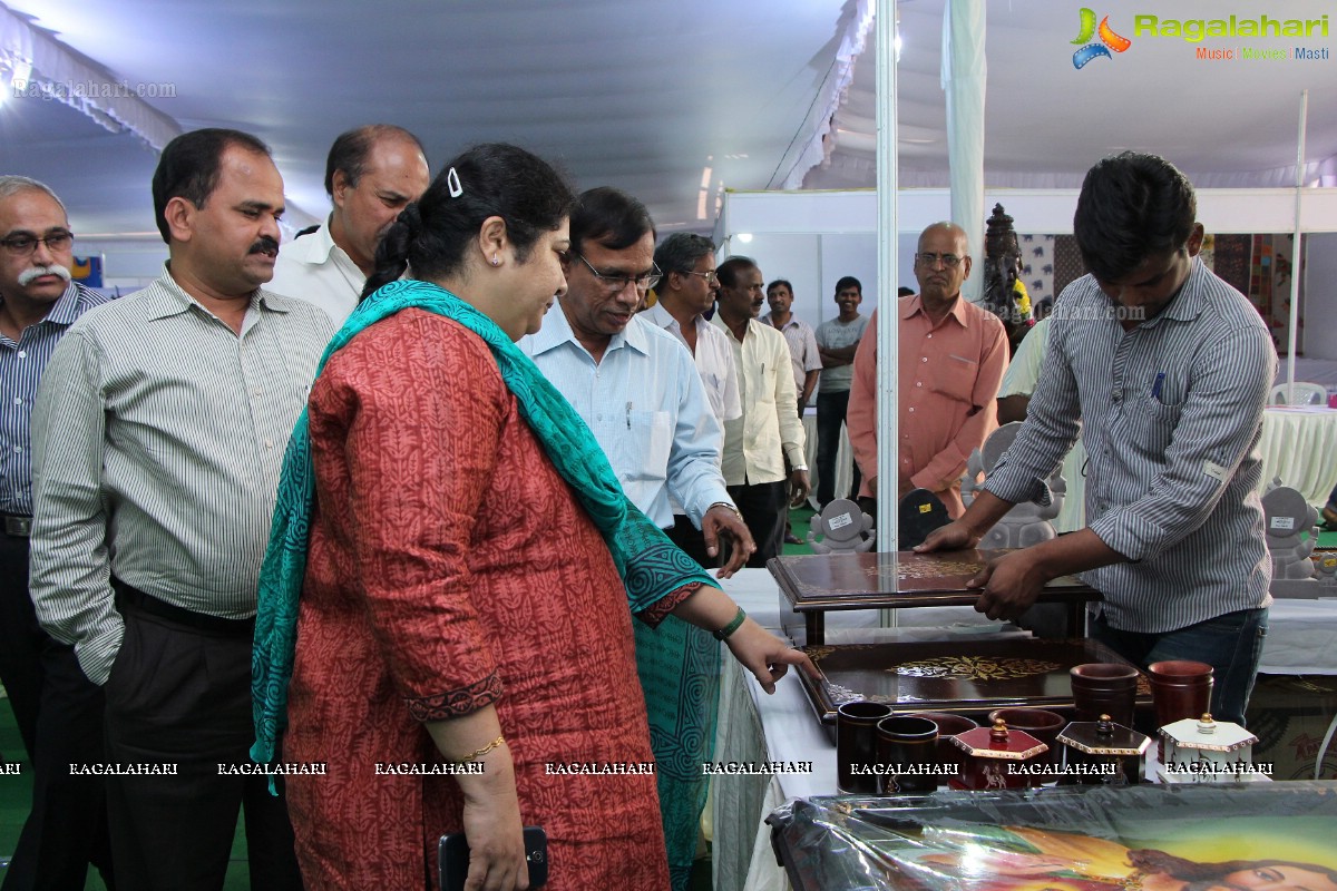 Lepakshi Handloom and Handicrafts Exhibition (Jan 2014) Hyderabad