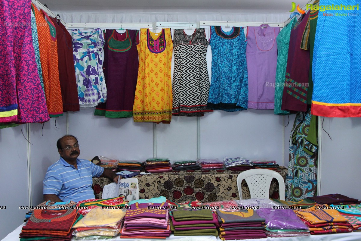 Lepakshi Handloom and Handicrafts Exhibition (Jan 2014) Hyderabad