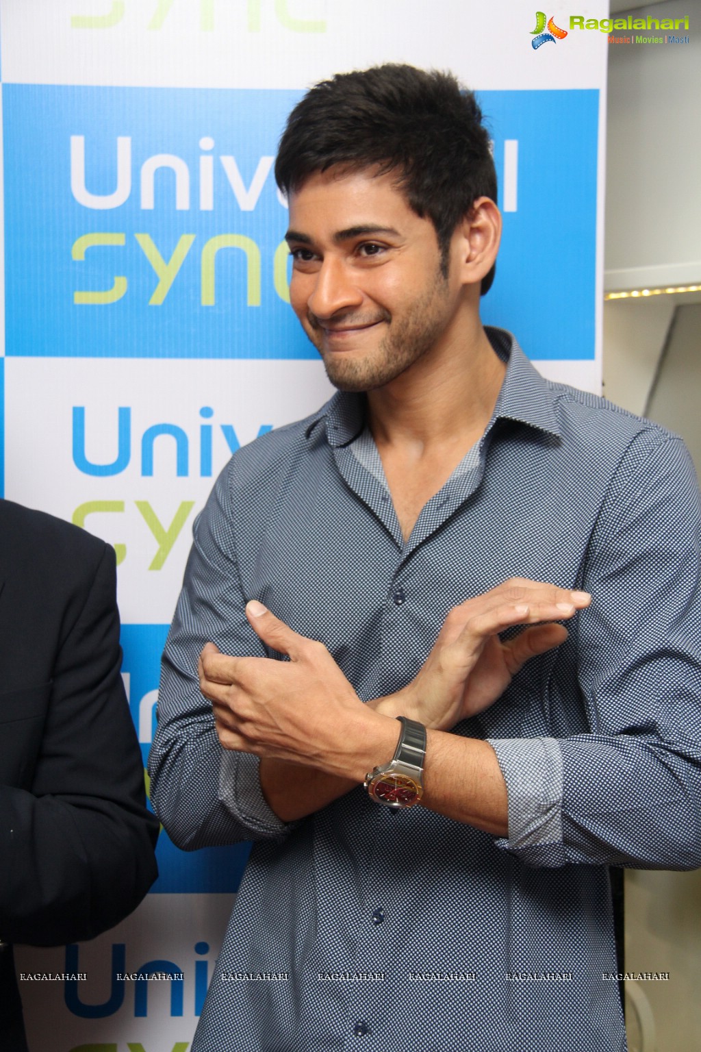 Superstar Mahesh Babu launches Hyderabad's first UniverCell SYNC