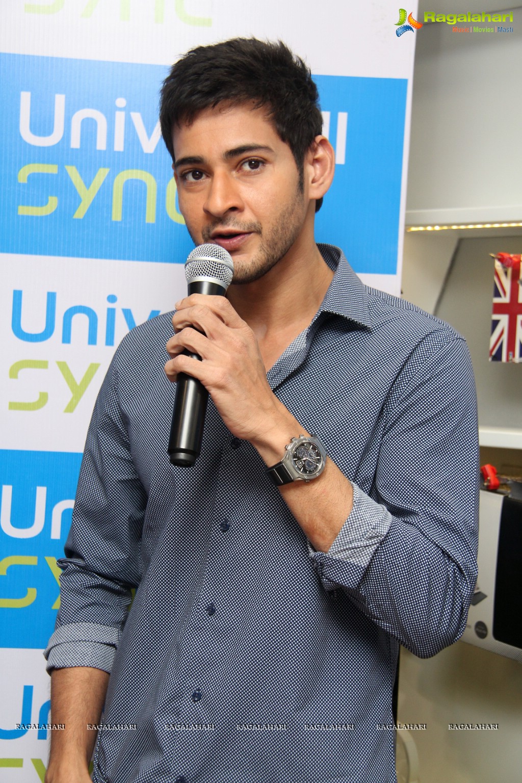 Superstar Mahesh Babu launches Hyderabad's first UniverCell SYNC