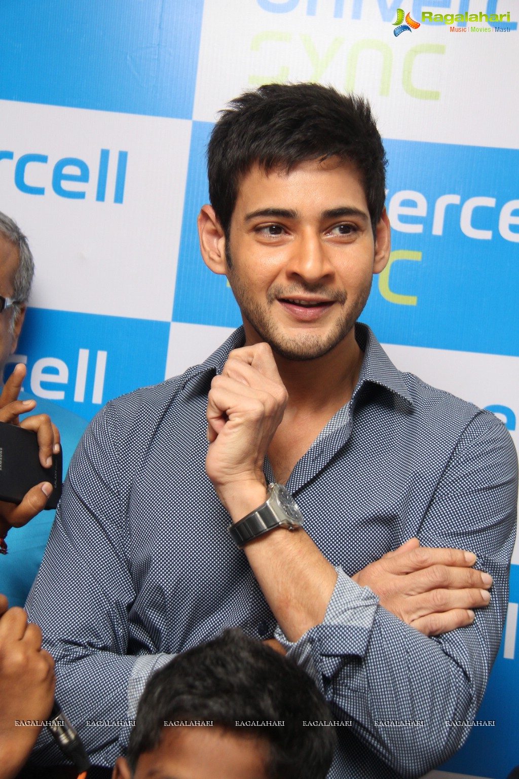 Superstar Mahesh Babu launches Hyderabad's first UniverCell SYNC