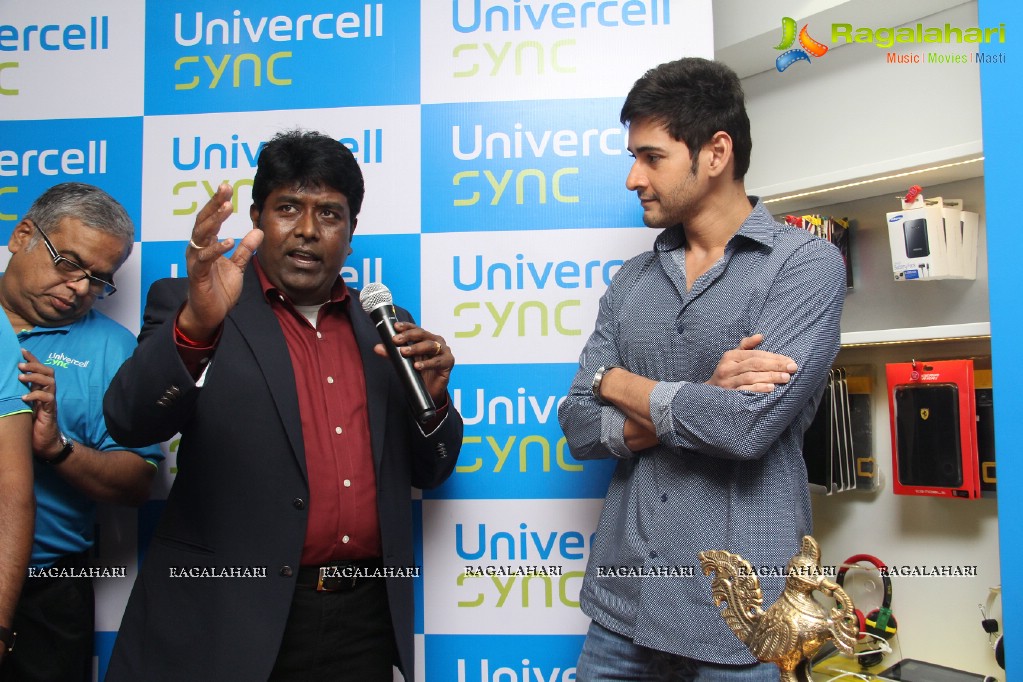 Superstar Mahesh Babu launches Hyderabad's first UniverCell SYNC