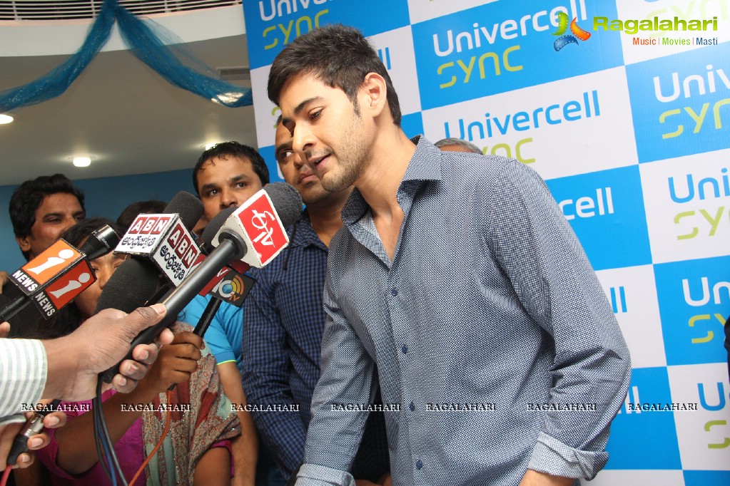 Superstar Mahesh Babu launches Hyderabad's first UniverCell SYNC