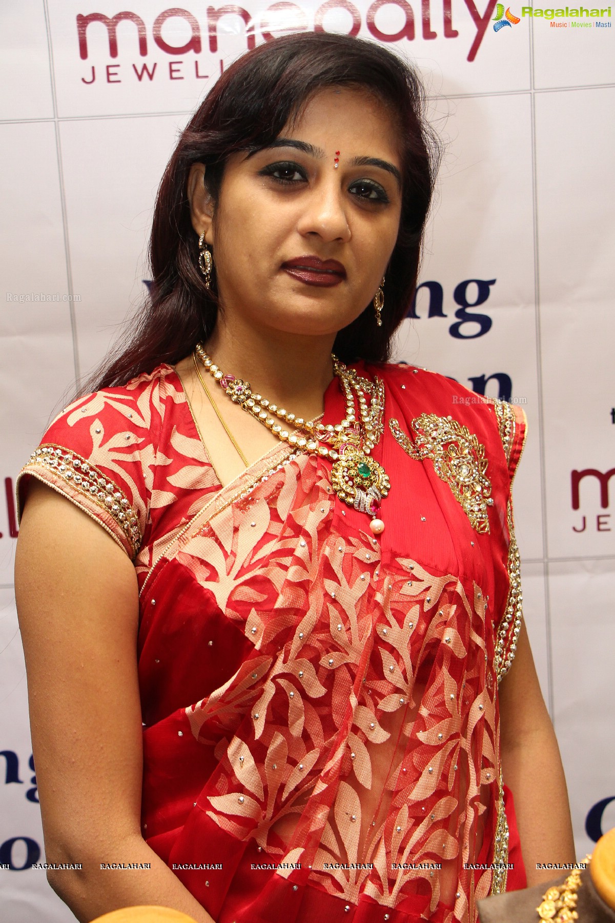 Manepally Jewellers Wedding Collection 2014 Launch