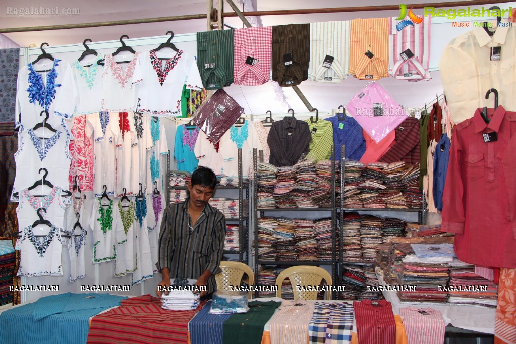 National Handloom Expo (December 2013) at NTR Stadium, Hyderabad