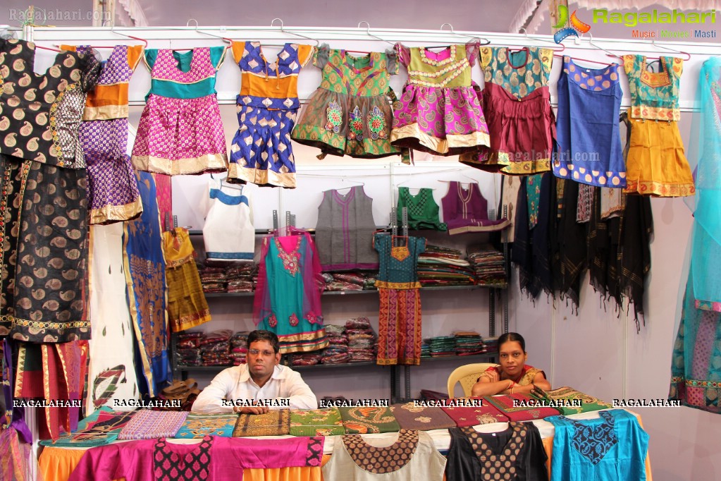 National Handloom Expo (December 2013) at NTR Stadium, Hyderabad