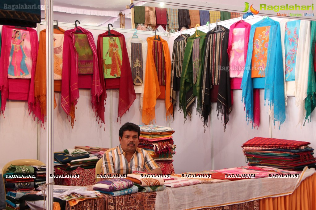 National Handloom Expo (December 2013) at NTR Stadium, Hyderabad