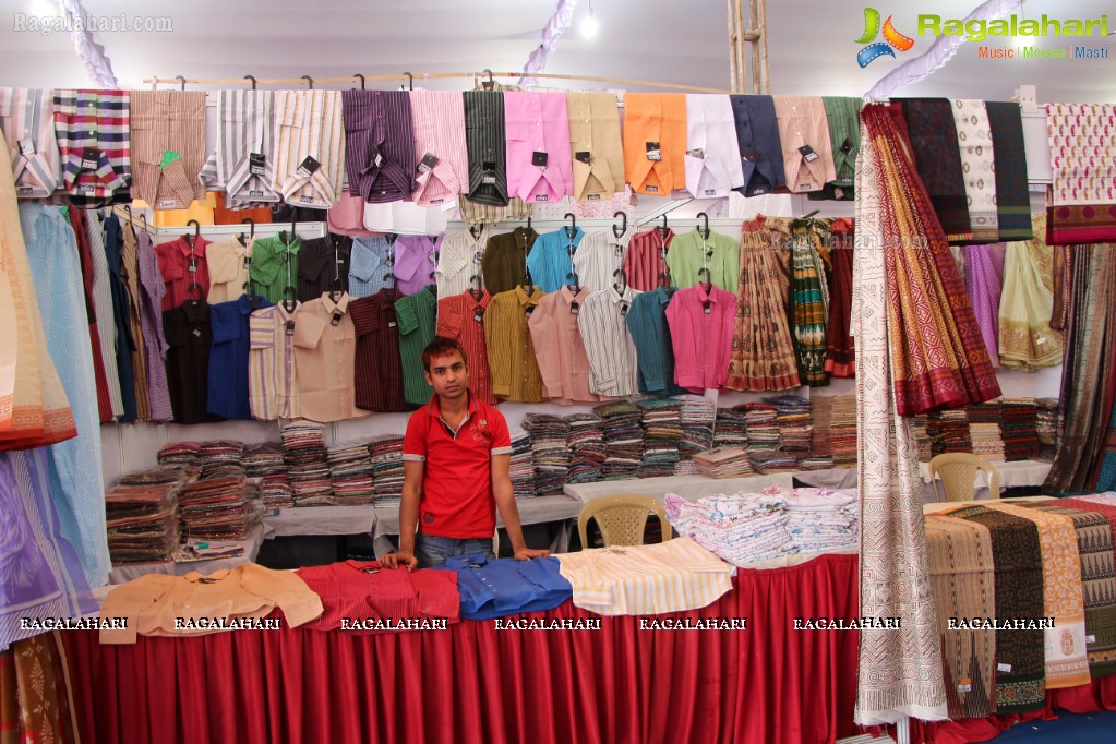 National Handloom Expo (December 2013) at NTR Stadium, Hyderabad