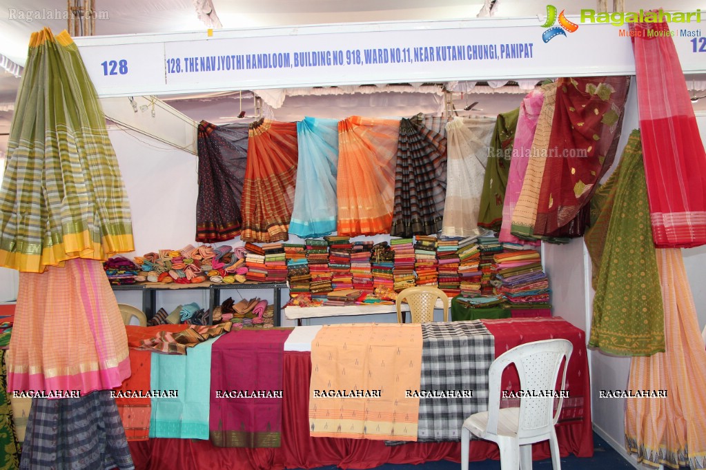 National Handloom Expo (December 2013) at NTR Stadium, Hyderabad