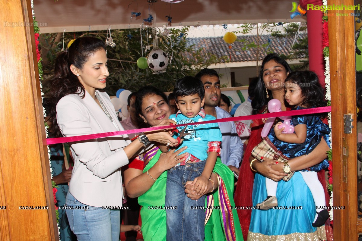 Shilpa Reddy inaugurates Party Town, Hyderabad