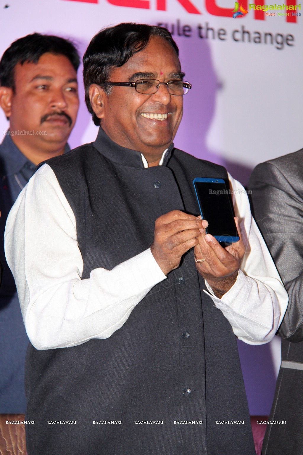 Ponnala Lakshmaiah launches New Range Celkon Mobiles