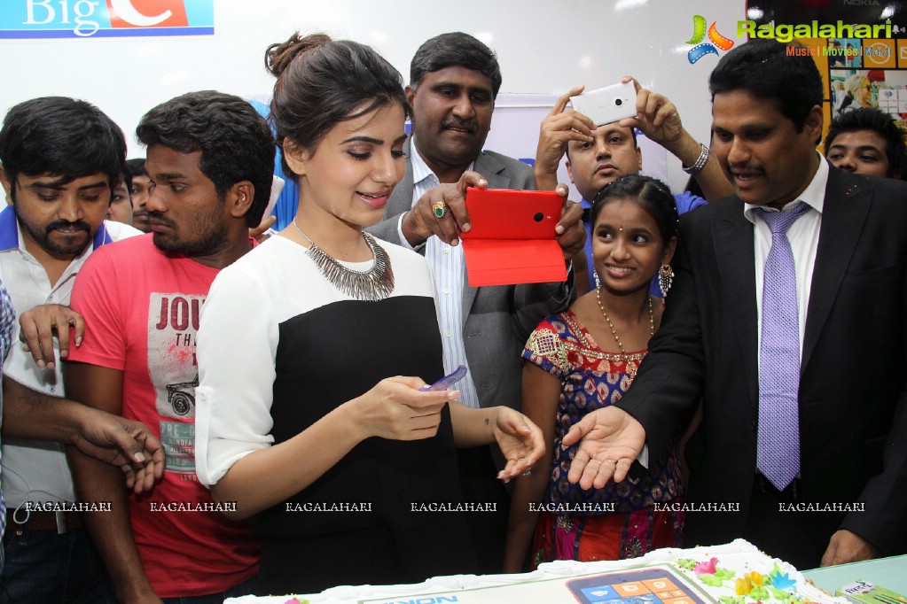 Samantha Launches Nokia Lumia 1320