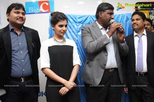 Samantha Launches Nokia Lumia 1320 in Hyderabad