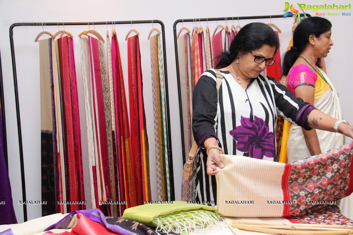 Eri Silk Sarees and Dupattas launch at Saptaparni, Hyderabad