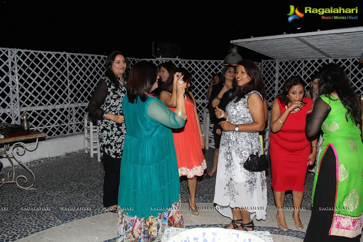 Sashi Nahata's Birthday Bash 2014 at Olive Bistro, Hyderabad